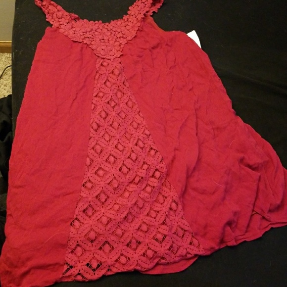 Red tunic - Picture 3 of 4